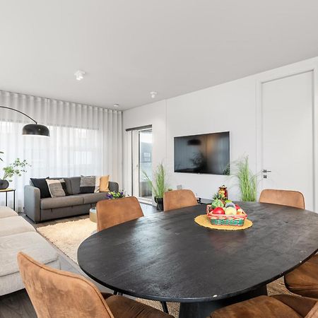 Vibrant Hafnatorg I Spacious Property With Expansive Garage Reykjavík Exteriér fotografie