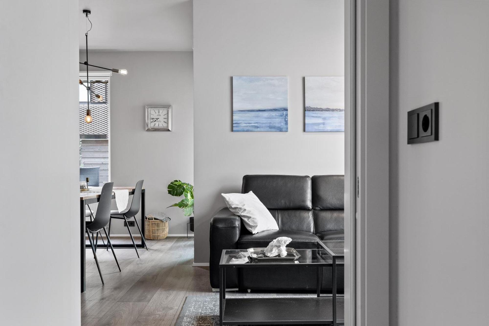 Vibrant Hafnatorg I Spacious Property With Expansive Garage Reykjavík Exteriér fotografie