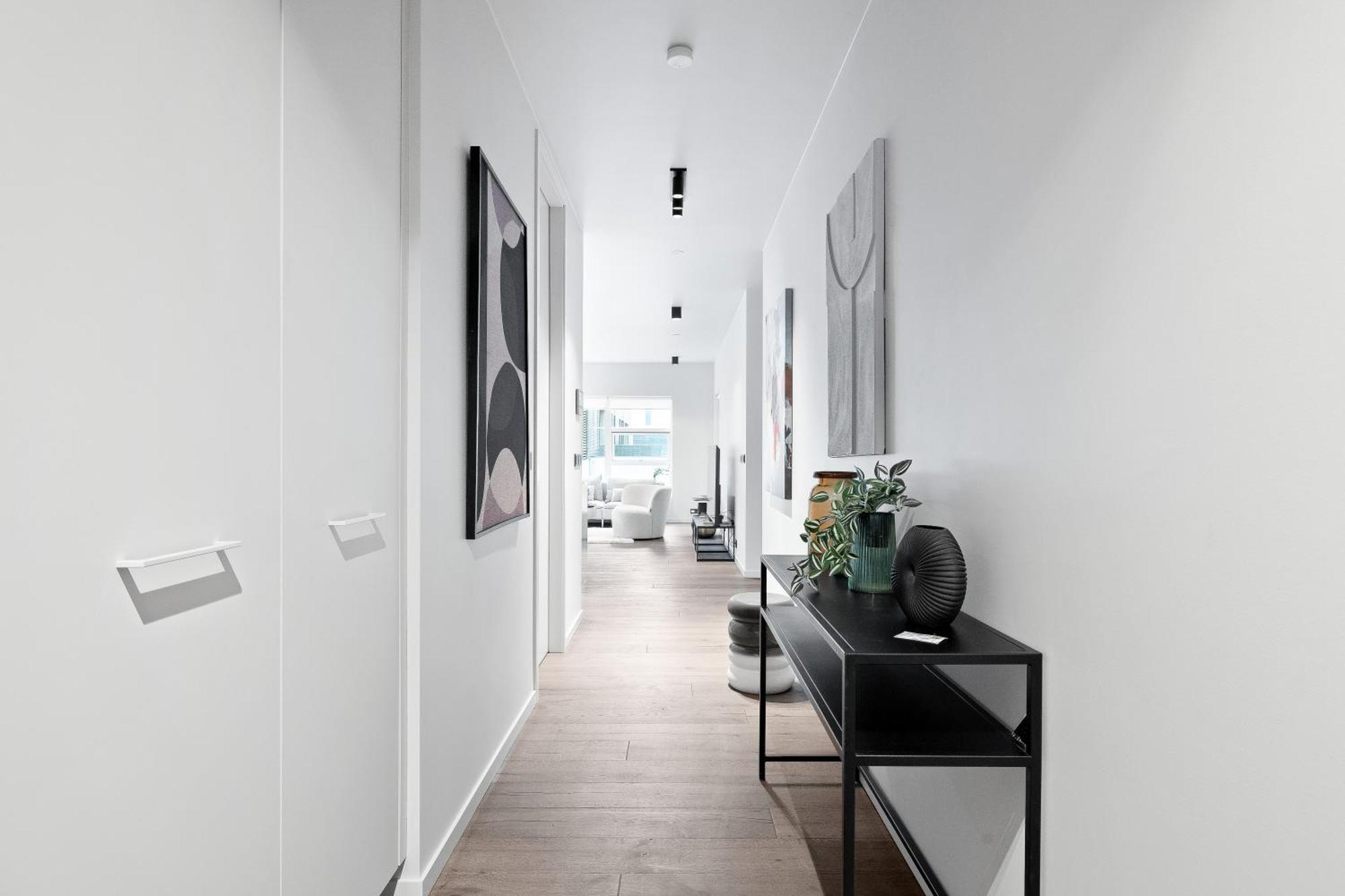 Vibrant Hafnatorg I Spacious Property With Expansive Garage Reykjavík Exteriér fotografie